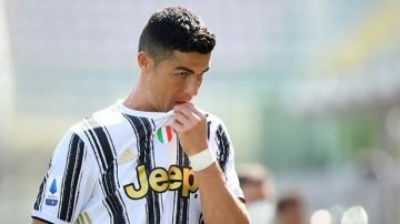 HLV Allegri xác nhận Ronaldo ở lại Juventus | tin bóng đá tối 21/8